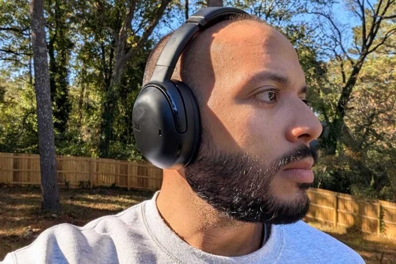 My Favorite Travel Headphones Are $150 Off